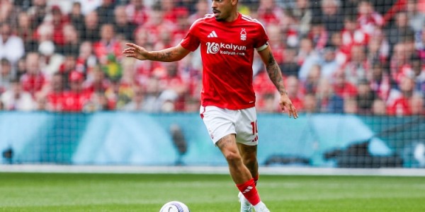 华体育会app(中国)官方网站-怀特谈自己在今天比赛中的脚后跟进球：我完全是本能反应